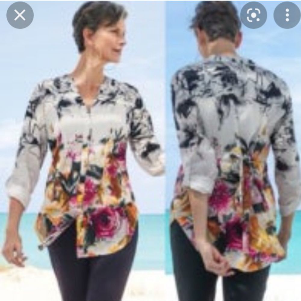 Soft surroundings Printed tie back blouse size SP